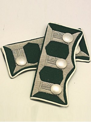 Replica of Infantry Regiment Grossdeutschland WaffenRock Cuff Tabs(2 Pairs) (Other Insignia) for Sale (by ww2onlineshop.com)